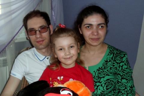 Антон  и его семья